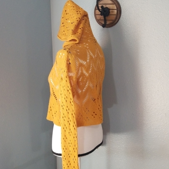 Generation 7 Crop Sweater - Picture 3 of 7